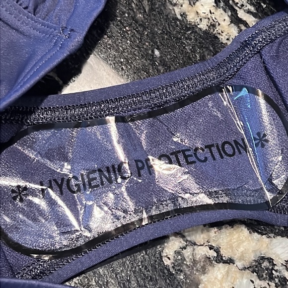 Tommy Bahama Pearl Shirred Hipster - Picture 12 of 16